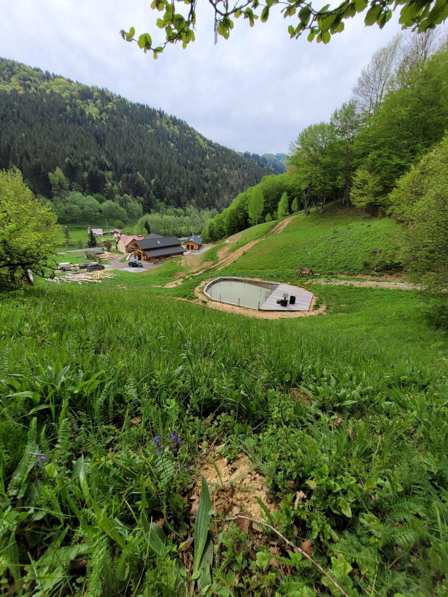 Ralph Cabin- Apuseni Mountains, Transylvania Bucium  Bagian luar foto
