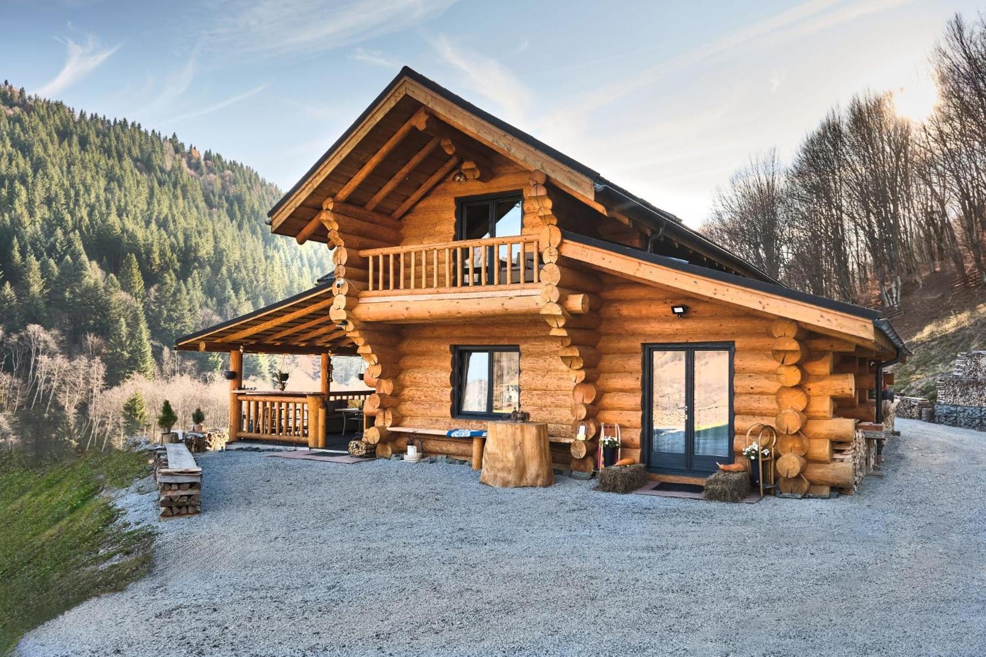 Ralph Cabin- Apuseni Mountains, Transylvania Bucium  Bagian luar foto